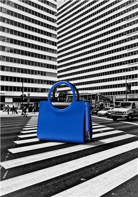 AMOROMA THE ONE BAG FORMAT A4 CAMPAIGN IMAGES 04