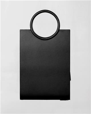 AMOROMA THE ONE BAG FORMAT A3 03