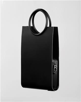 AMOROMA THE ONE BAG FORMAT A3 07