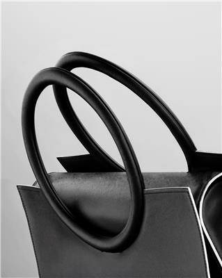 AMOROMA THE ONE BAG FORMAT A4 18