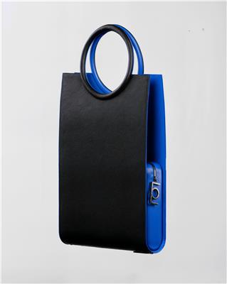 AMOROMA THE ONE BAG FORMAT A3 13