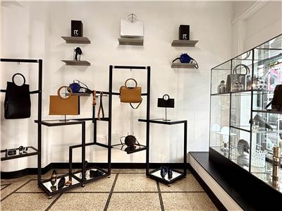 AMORAMA SHOP
