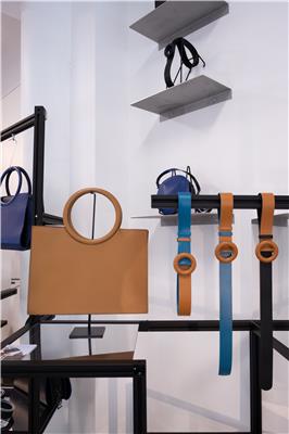 AMOROMA SHOP  PHOTOAESTHETESTUDIO 21