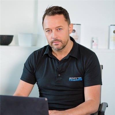 BODY TRAINING STUDIO PORTRAIT DANIEL CAMUS 1