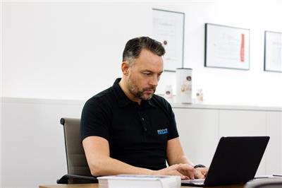 BODY TRAINING STUDIO PORTRAIT DANIEL CAMUS 2