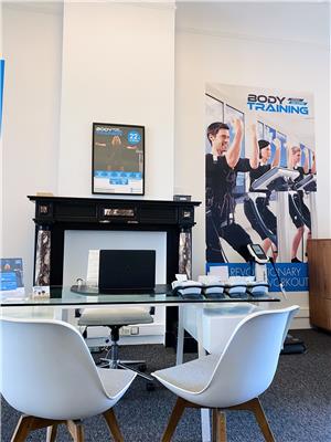 BODY TRAINING STUDIO BRUGMANN 2.JPG
