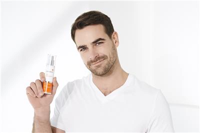 ENVIRON SKIN ESSENTIA CAMPAIGN IMAGE 32