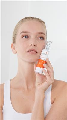 ENVIRON SKIN ESSENTIA CAMPAIGN IMAGE 42