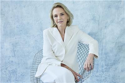 ENVIRON HELENE VANHOUDT PORTRAIT VISUAL 1