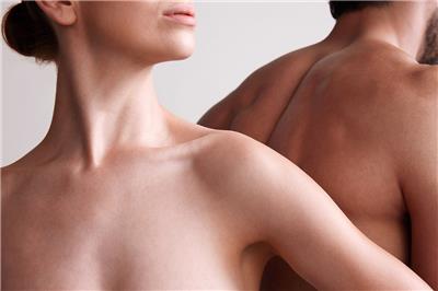 ENVIRON BODY ESSENTIA CAMPAIGN IMAGE 02