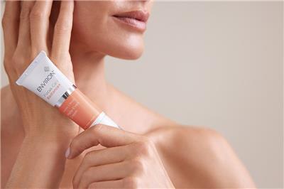 ENVIRON FOCUS CARE RADIANCE CAMPAIGN IMAGES 18