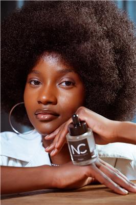 NC COSMETIQUE CAMPAIGN IMAGE HYDRAGLOW 40EUR