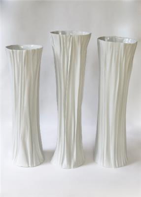 CID ARTSHOP HELENE RIVIERE VASE 120EUR 