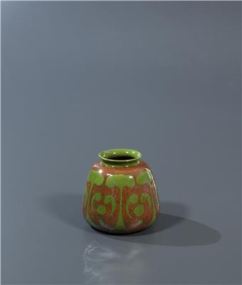CB26 LANCZ GALLERY FINCH WILLIAM IRIS VASE