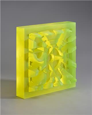 LILA FARGET RECYCLED FORM 11 MOLDED GLASS 43X43X13CM 2022CREDIT GILLES CRUYPENYNCK COLLECTION CHARLEROI GLASS MUSEUM