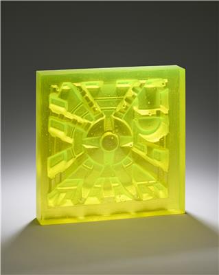 LILA FARGET RECYCLED FORM 11 MOLDED GLASS 43X43X13CM 2022CREDIT GILLES CRUYPENYNCK COLLECTION CHARLEROI GLASS MUSEUM 