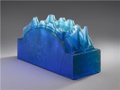LILA FARGET RECYCLED FORM 15 MOLDED GLASS 41X16X20CM 2022 CREDIT AMBER VANBOSSEL 