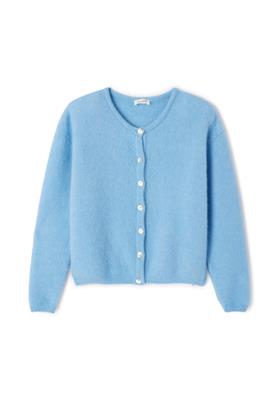 AMV SS25 PACKSHOT WOMEN 01