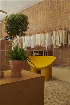 AMV WATERLOO BOUTIQUE 2