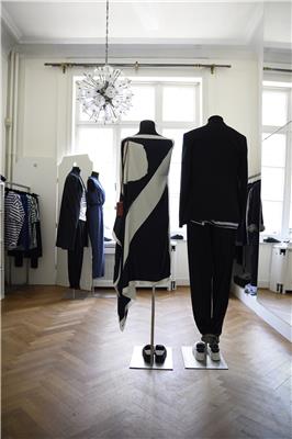 JEANPAULKNOTT BOUTIQUE 5