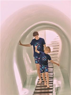 VBQ CRUISE 26 CAMPAIGN IMAGE MEN 50