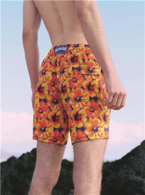 VBQ CRUISE 26 CAMPAIGN IMAGE MEN 55