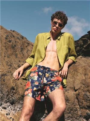 VBQ CRUISE 26 CAMPAIGN IMAGE MEN 59