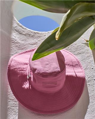 VBQ CRUISE 26 CAMPAIGN IMAGE MEN 83