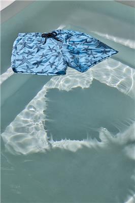 VBQ CRUISE 26 CAMPAIGN IMAGE MEN 99