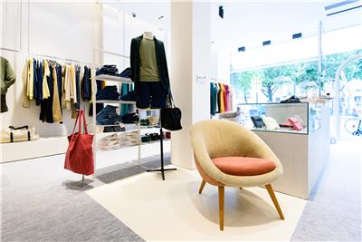 AMERICAN VINTAGE BRUSSELS LOUISE STORE 6