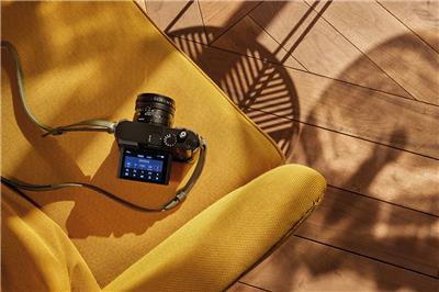 LEICA Q3 6250 EUR CAMPAIGN IMAGE 2