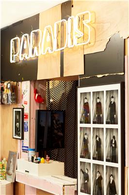 PARADIS SUPERSTORE VISUAL 4