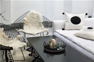 VALERIE BARKOWSKI DAR KAWA PATIO CREDIT TANIA PANOVA 5.JPG