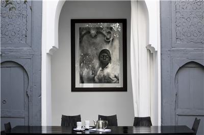 VALERIE BARKOWSKI DAR KAWA PATIO CREDIT TANIA PANOVA 6.JPG