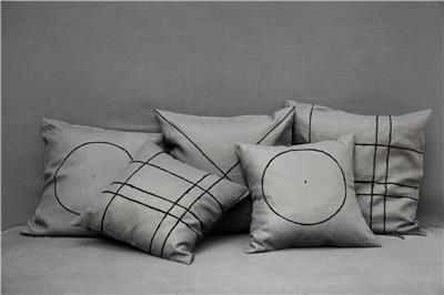 Valerie Barkowski cushion cover lin gris wool noir broderie main horizontal credit tania panova